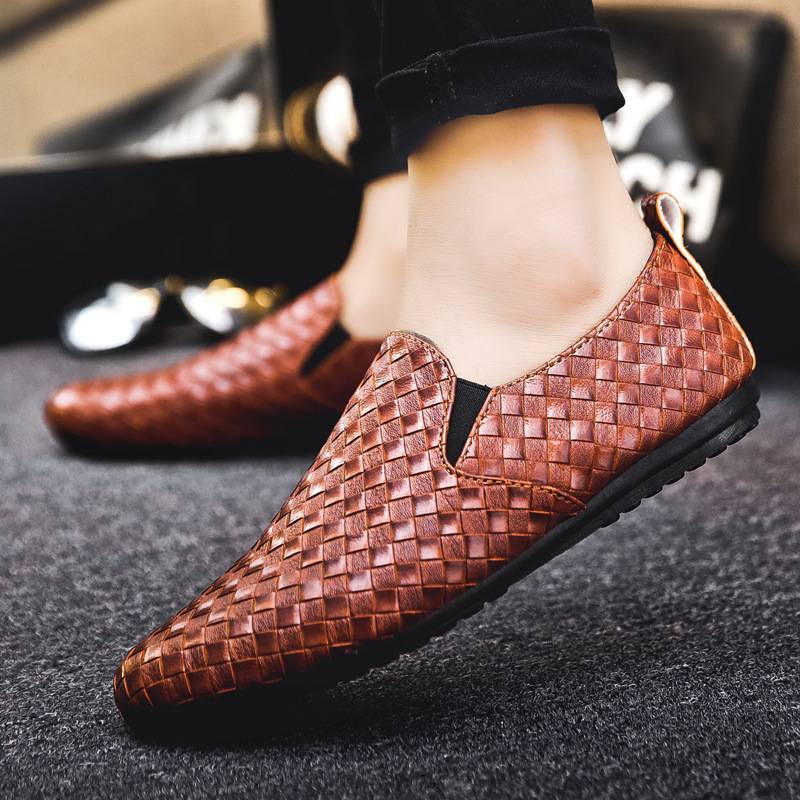 Men's slip-on casual shoes