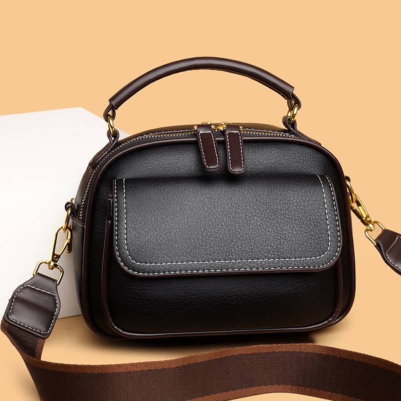 Stylish 2-layer crossbody bag with wide strap