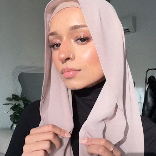 💎 Premium Headscarf – Stays Put, Feels Perfect 👌